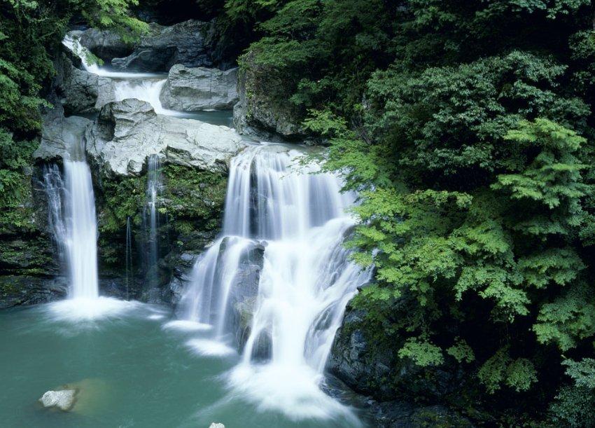 大方：首条天然气管道投运
